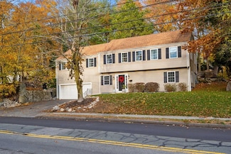 960 Summer St, Lynnfield, MA 01940