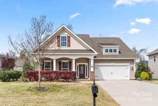 423 Castlebury Ct, Clover, SC 29710