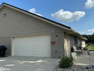 110 6th Ave N, Humboldt, IA 50548
