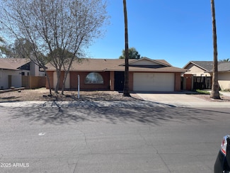 10014 N 44th Dr, Glendale, AZ 85302