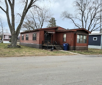 782 Courtland Ln, Muskegon, MI 49442