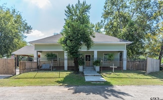 200 W Van St, Lindale, TX 75771