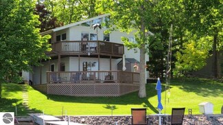3682 Little Island Dr, National City, MI 48748
