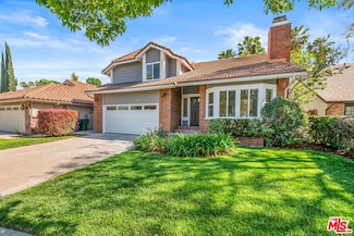 19520 Cohasset St, Reseda, CA 91335