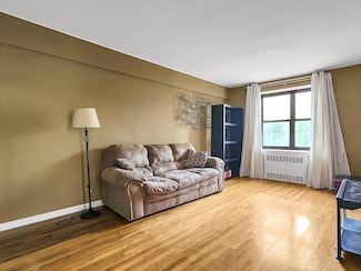 139-15 28th Rd Unit 5A, Flushing, NY 11354