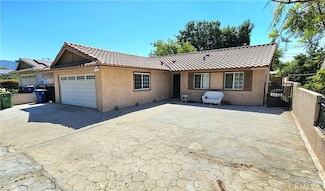 14812 Ryan St, Sylmar, CA 91342