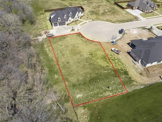 409 Meadowlands Dr, Denton, TX 76210