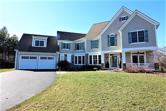 9 Holly Hill, Honeoye Falls, NY 14472