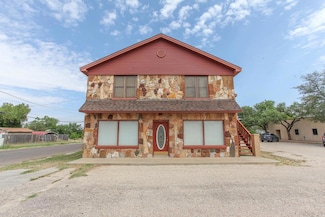 1201 E 11th Place Unit Downstairs, Big Spring, TX 79720
