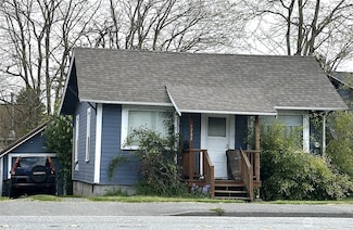 1205 E Maple St, Bellingham, WA 98225