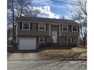 5 Renard St, Manchester, NH 03109