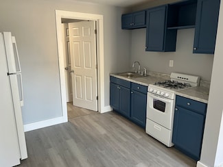 82 Boston Post Rd, North Windham, CT 06256