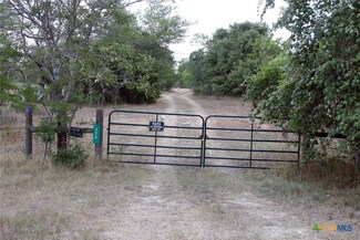 720 Green Acre Dr, Dale, TX 78616