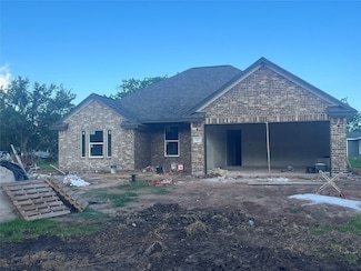 52 Leeder Ct, Lake Jackson, TX 77566