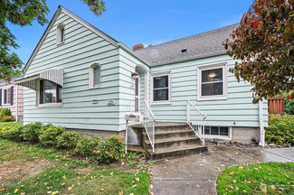 221 S 58th St, Tacoma, WA 98408