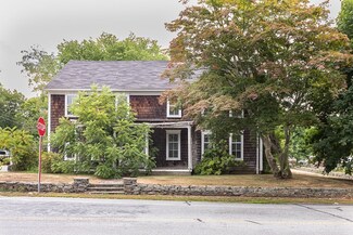 167 Elm St, Swansea, MA 02777