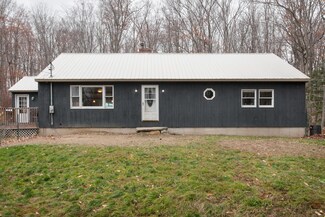10 Hall Rd, Berwick, ME 03901