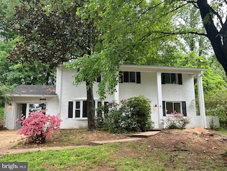 8601 Parliament Dr, Springfield, VA 22151
