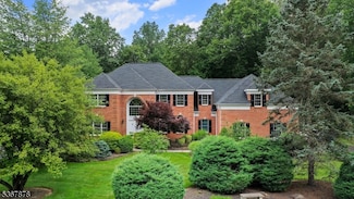 64 Sneider Rd, Warren, NJ 07059