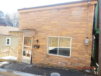 1131 Wilkins Ave, Braddock, PA 15104