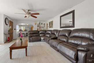 1520 R St, Heyburn, ID 83336