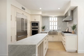 2534 Bungalow Place Unit 87, Corona Del Mar, CA 92625