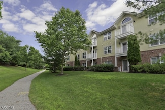 121 Courter Rd Unit 99, Franklin Lakes, NJ 07417