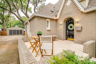 3201 Lamesa Place, Fort Worth, TX 76109