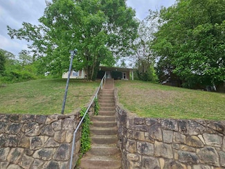 1000 Park Dr, Dunbar, WV 25064