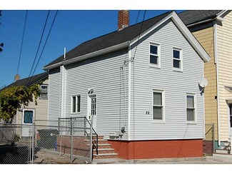 52 Trenton St, Providence, RI 02906