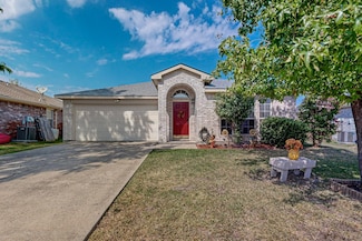 2033 Waterview Dr, Little Elm, TX 75068