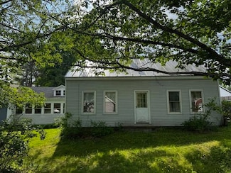 22 Easy St, Canaan, ME 04924