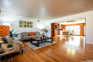 2326 W Gramercy Place, San Antonio, TX 78201