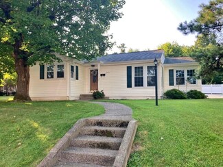 302 E Washington St, Loogootee, IN 47553