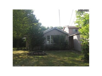 2486 Grandview Rd, Lake Milton, OH 44429