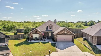 1444 Town Creek Cir, Weatherford, TX 76086