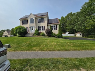 62 Saint Anthony St, Fitchburg, MA 01420