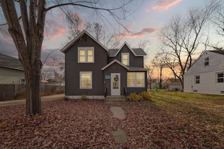 15 14th St NE, Faribault, MN 55021