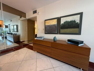 6801 Indian Creek Dr Unit 302, Miami Beach, FL 33141