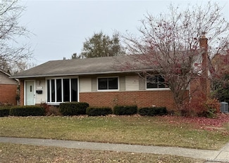 31732 Bretton St, Livonia, MI 48152