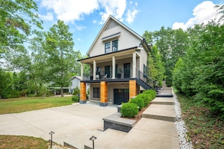 214 Marx Dr, New Buffalo, MI 49117