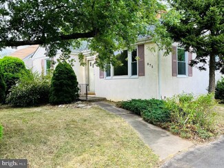 875 East Dr, Bordentown, NJ 08505