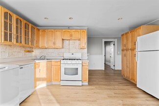 90-92 Congress St Unit 4F, Salem, MA 01970