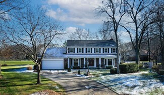 8430 Greenwich Ct, Fort Wayne, IN 46835