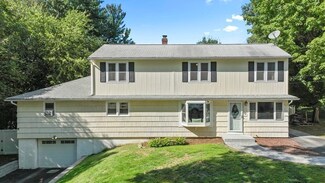10 Seconset St, Worcester, MA 01602