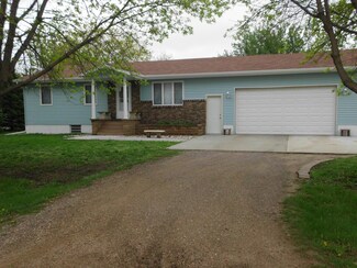 417 E Main St, Ethan, SD 57334