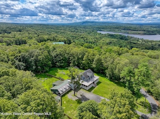 103 Carney Rd, Ulster Park, NY 12487