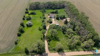 28447 477th Ave, Canton, SD 57013