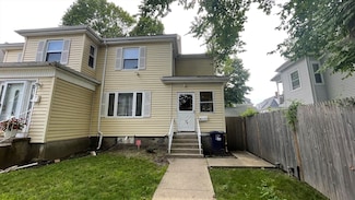 13 Whitman St Unit B, Dorchester Center, MA 02124