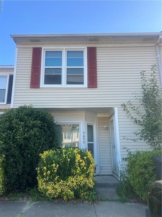 5652 Picadilly Ln, Portsmouth, VA 23703